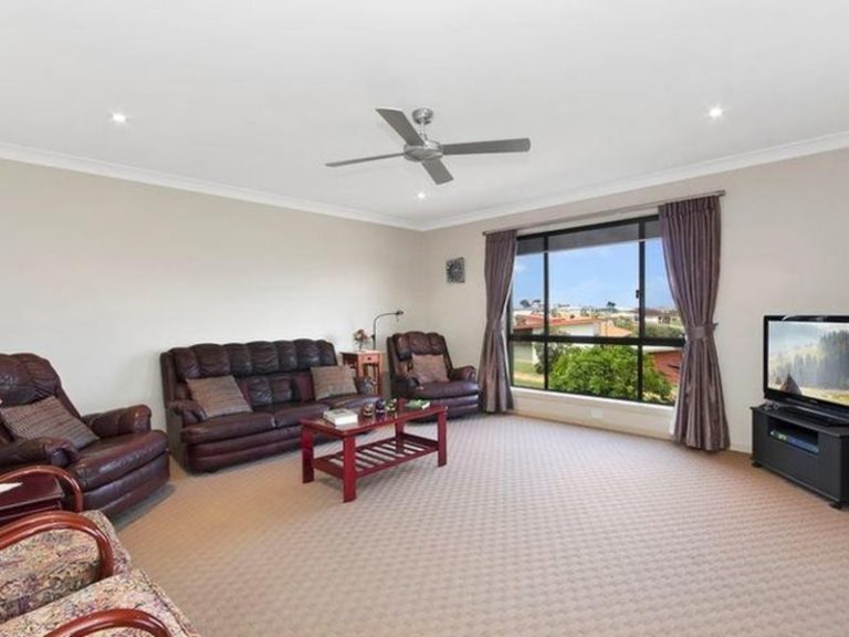 1/75 The Ridgeway, CUMBALUM NSW 2478 - photo 2
