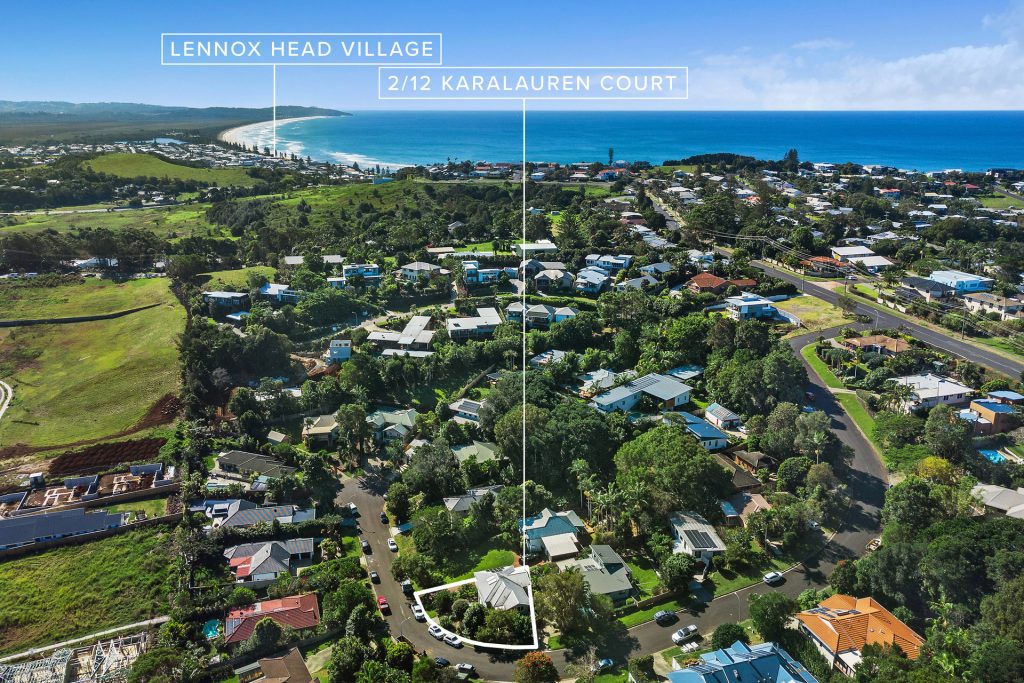 2/12 Karalauren Court, Lennox Head NSW 2478 - photo 2