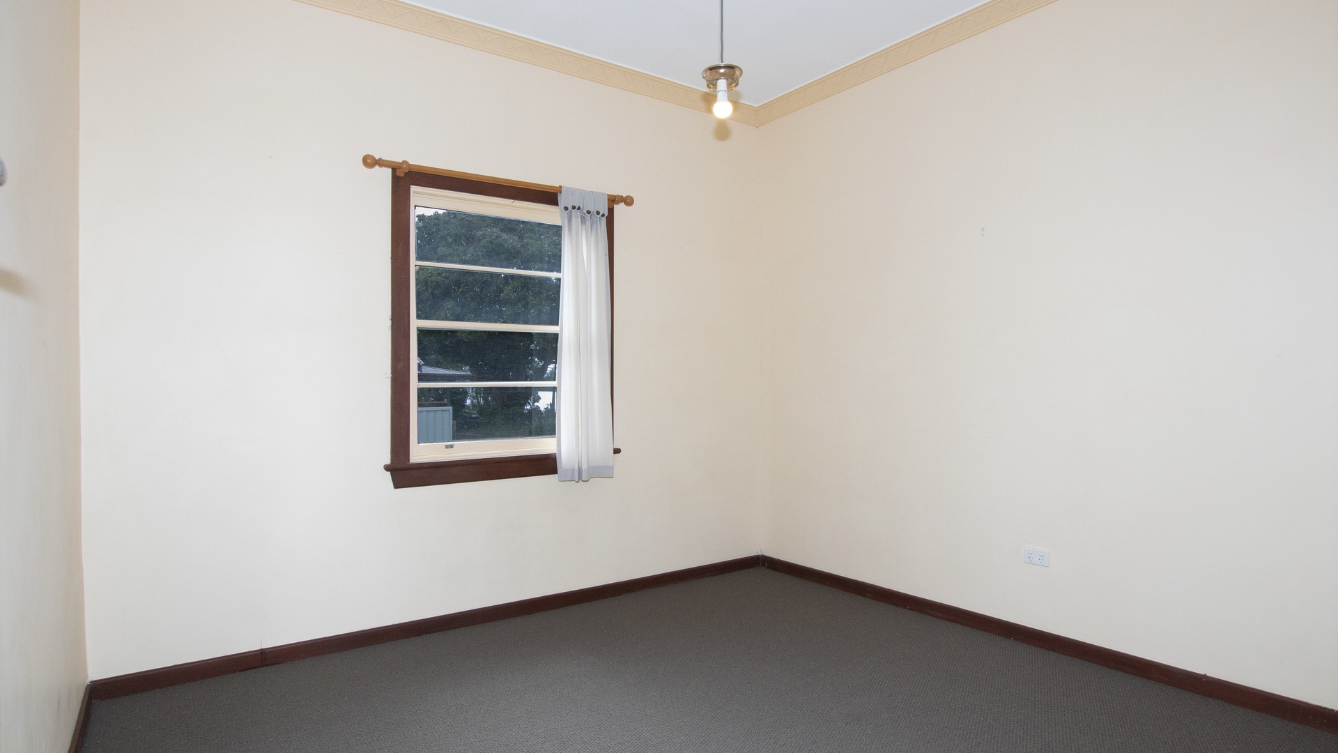 Sold - 95 Riverbank Road - New Property in Pimlico - Real Estate by Adam & Maxine Gaiter
