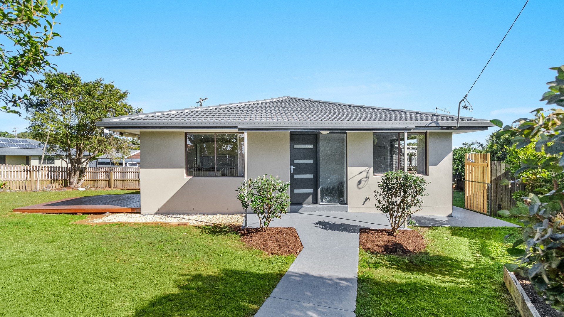 21 Suncrest Avenue, Alstonville NSW 2477 - photo 2