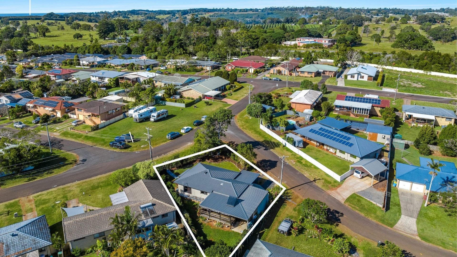 21 Suncrest Avenue, Alstonville NSW 2477 - photo 8