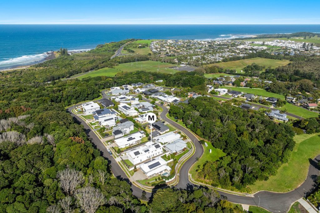 2/4 Olivia Circuit, Lennox Head NSW 2478 - photo 3