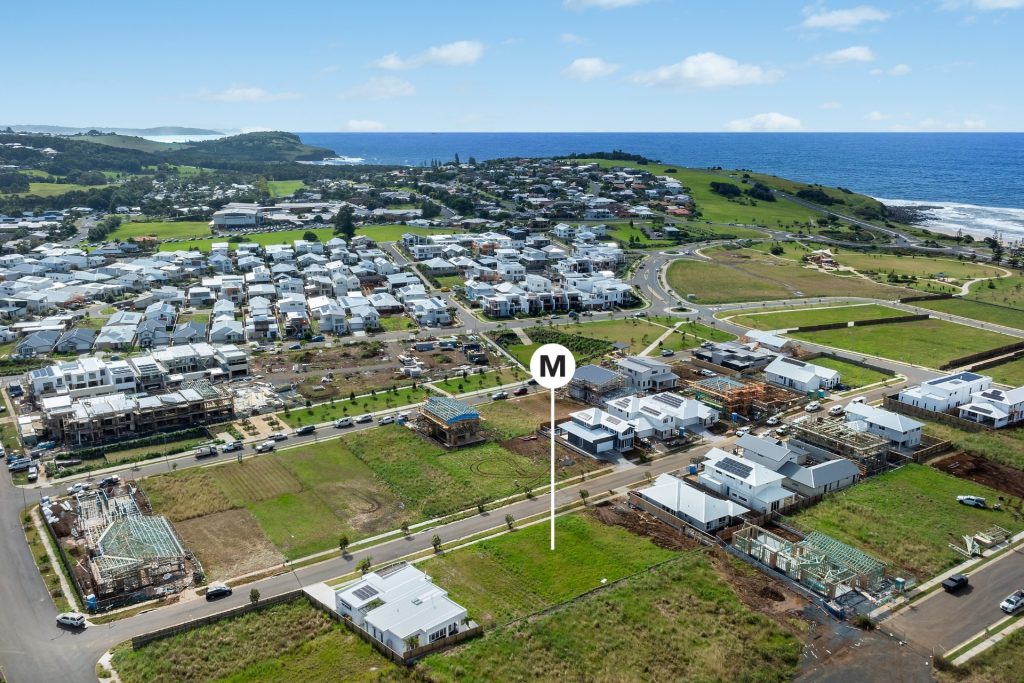 19 Sunhaven Avenue, Skennars Head NSW 2478 - photo 2