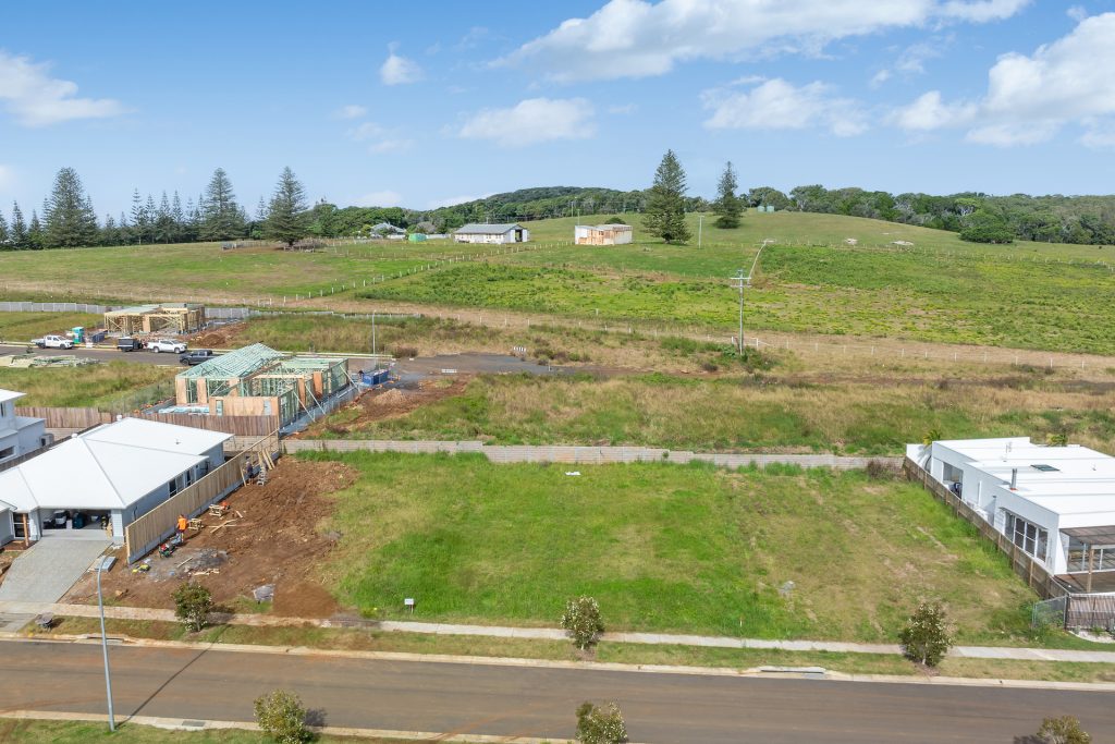19 Sunhaven Avenue, Skennars Head NSW 2478 - photo 3