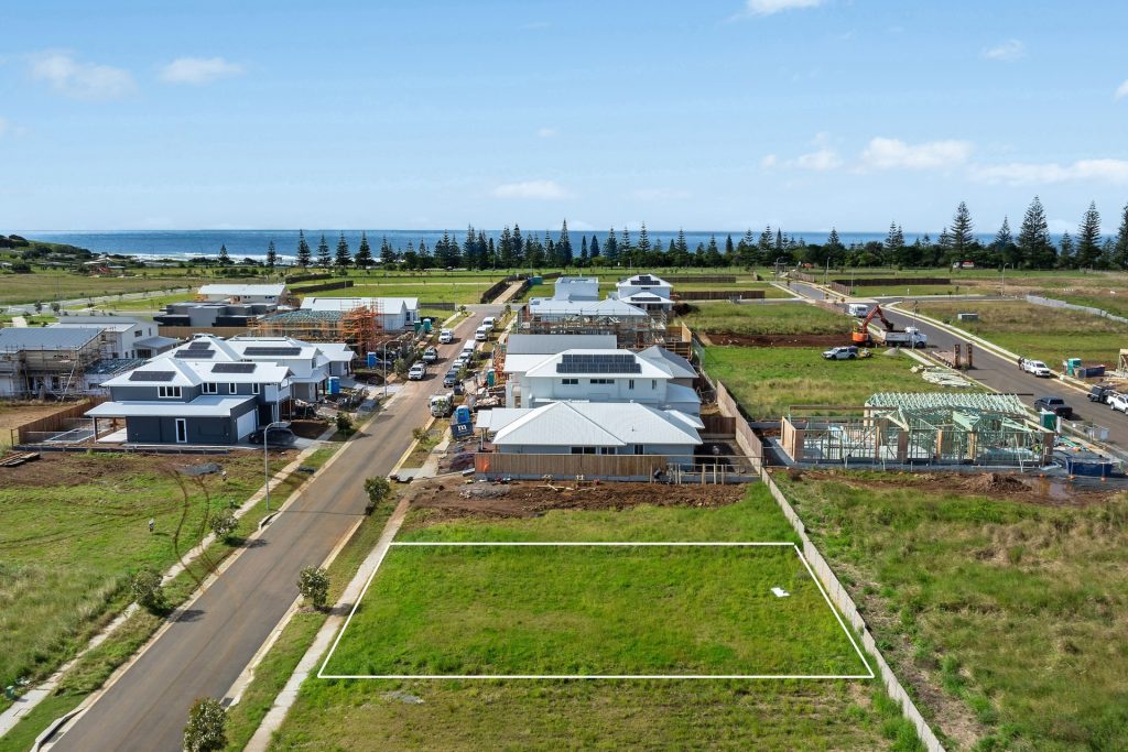 19 Sunhaven Avenue, Skennars Head NSW 2478 - photo 4