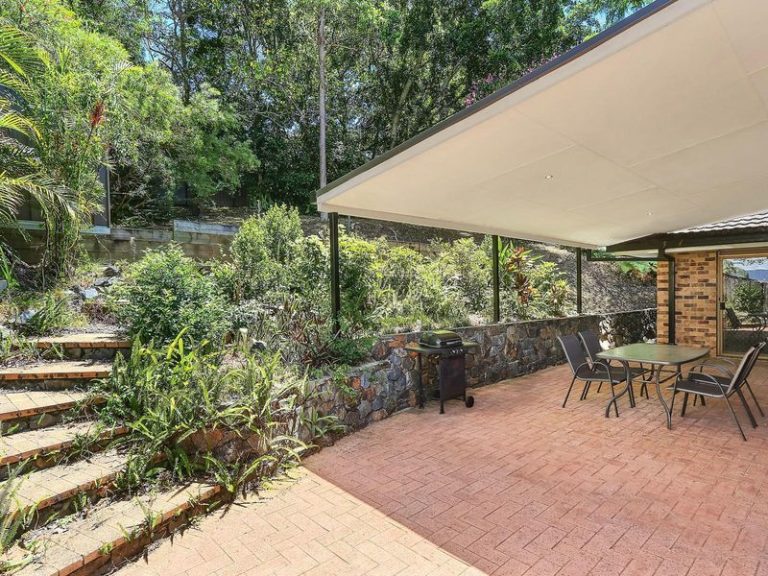 22 Balsa Street, ELANORA QLD 4221 - photo 5