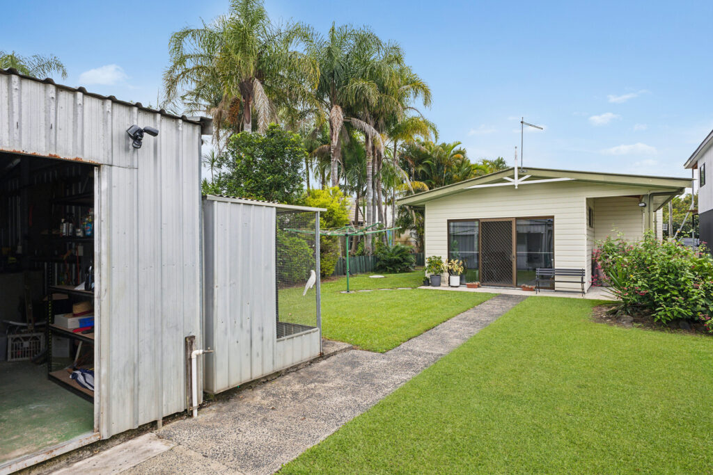 Sold - 100 Baraang Drive - New Property in Broadwater - Real Estate by Adam & Maxine Gaiter