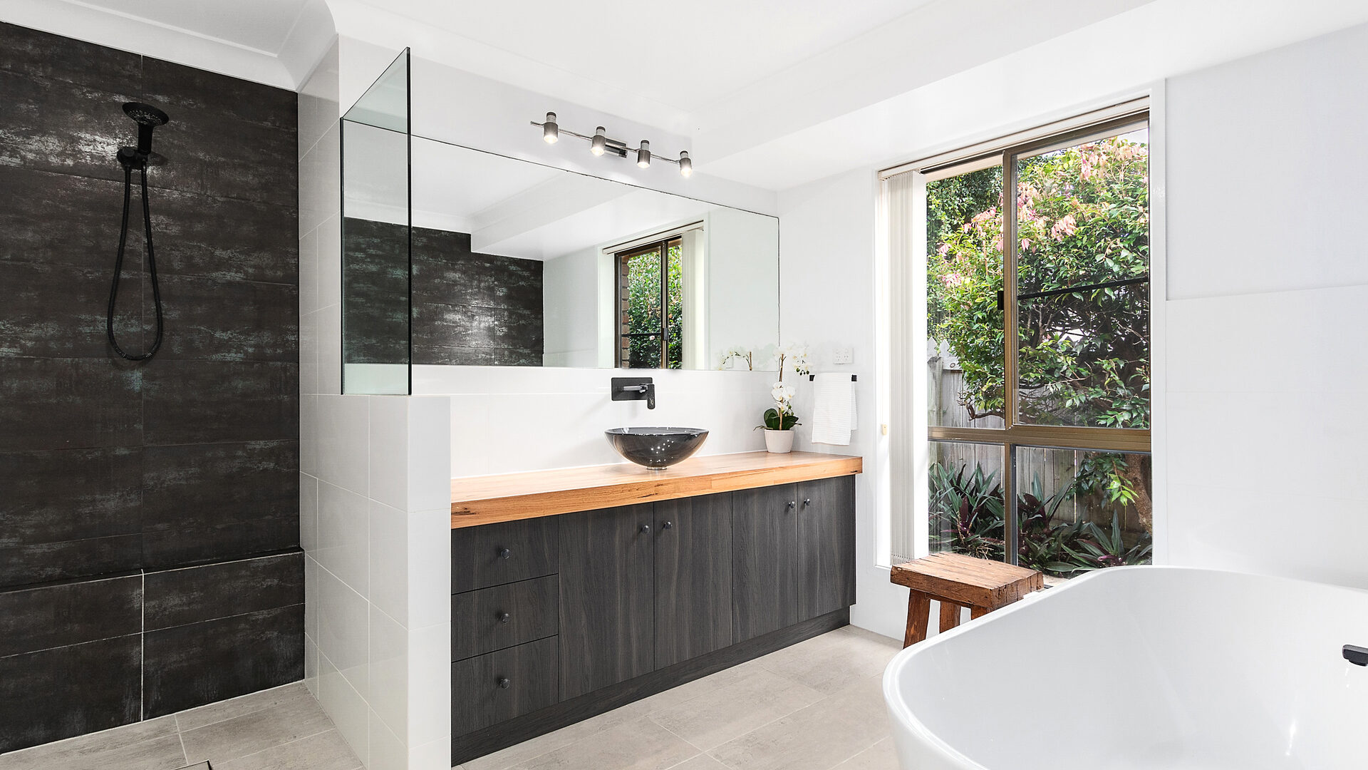 Sold - 10 Tea Tree Place - New Property in East Ballina - Real Estate by Glenn Mills Sarah Sommerfeld