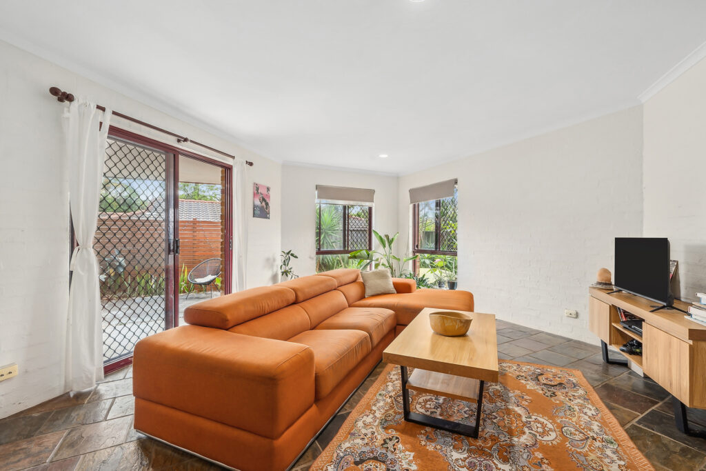 Sold - 2/5 Jackwood Court - New Property in Suffolk Park - Real Estate by Ian Daniels