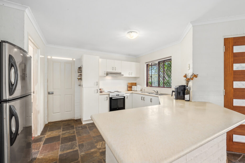 Sold - 2/5 Jackwood Court - New Property in Suffolk Park - Real Estate by Ian Daniels
