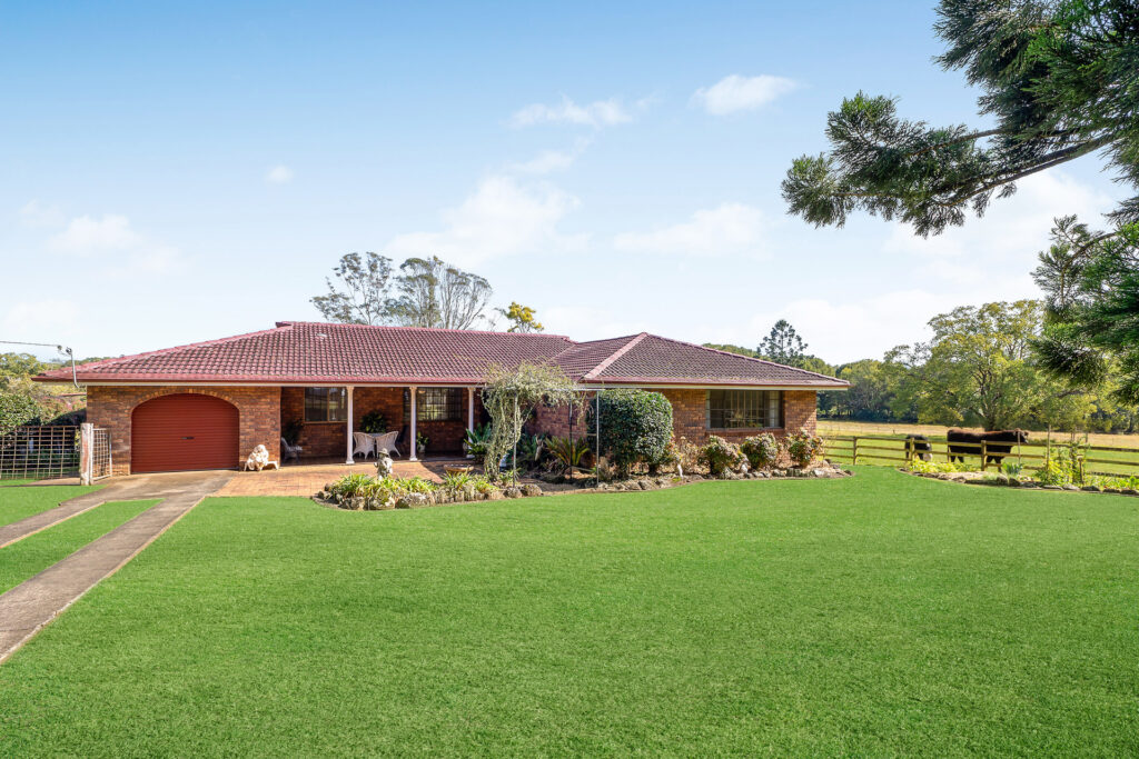 Sold - 874 Boatharbour Road - New Property in Eltham - Real Estate by Bill Johnston
