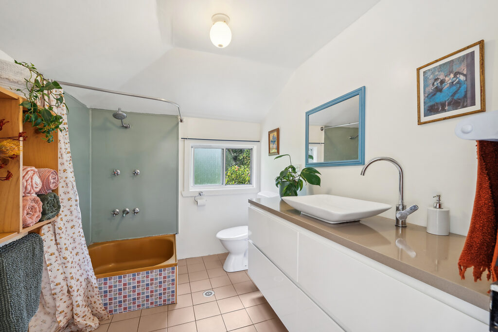 Sold - 233 Graham Road - New Property in Marom Creek - Real Estate by Bill Johnston
