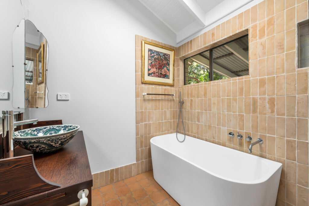Sold - 35 Belongil Crescent - New Property in Byron Bay - Real Estate by Nick Dunn