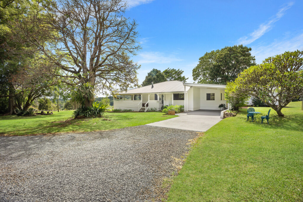 Sold - 809 Boatharbour Road - New Property in Eltham - Real Estate by Bill Johnston