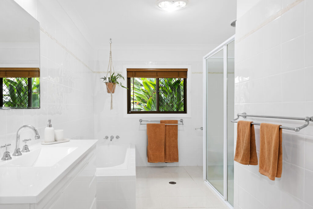 Sold - 809 Boatharbour Road - New Property in Eltham - Real Estate by Bill Johnston