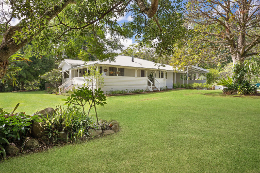 Sold - 809 Boatharbour Road - New Property in Eltham - Real Estate by Bill Johnston