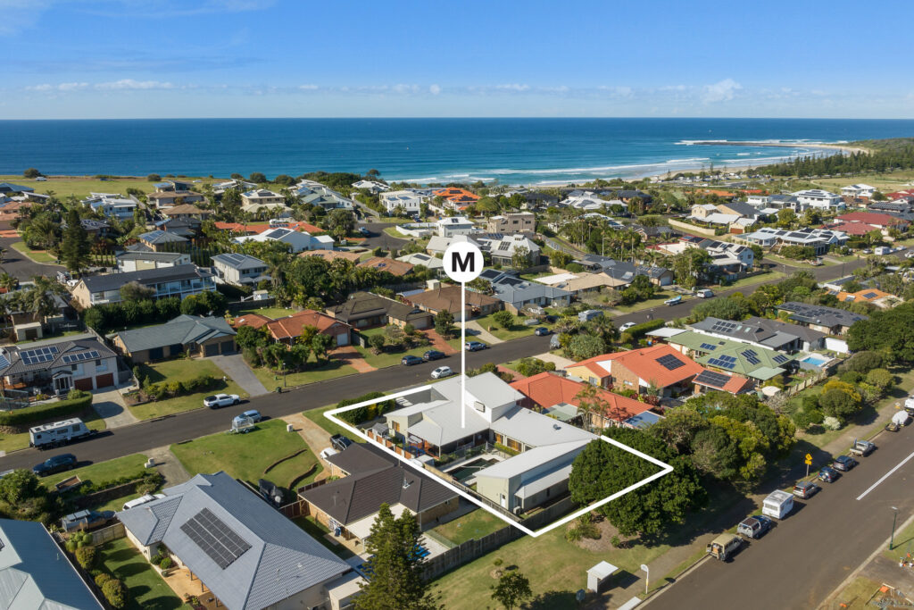Sold - 41 Waterford Parade - New Property in Skennars Head - Real Estate by Glenn Mills Sarah Sommerfeld