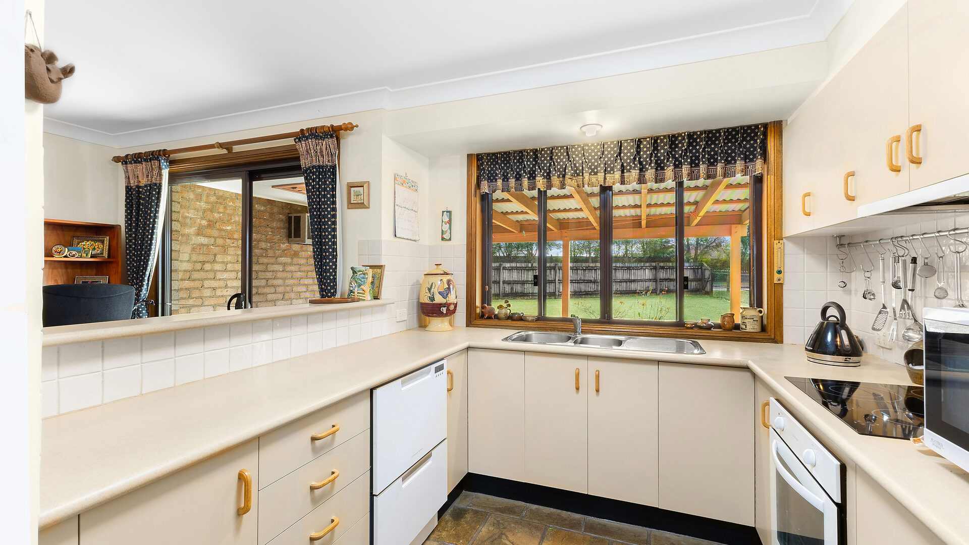 Sold - 3/9 Cornwall Place - New Property in Wollongbar - Real Estate by Bill Johnston