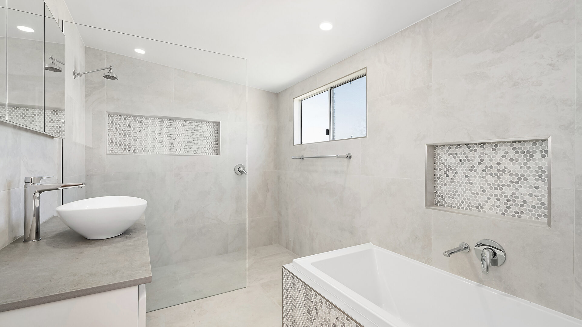 Sold - 22 Little Pitt Street - New Property in Broadwater - Real Estate by Adam & Maxine Gaiter