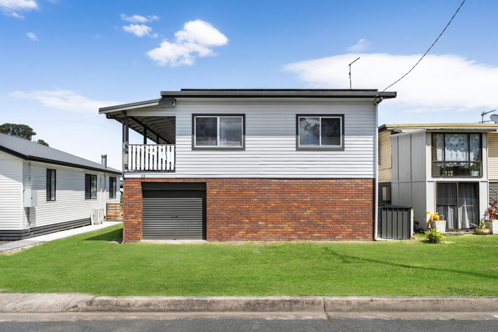 Sold - 22 Little Pitt Street - New Property in Broadwater - Real Estate by Adam & Maxine Gaiter