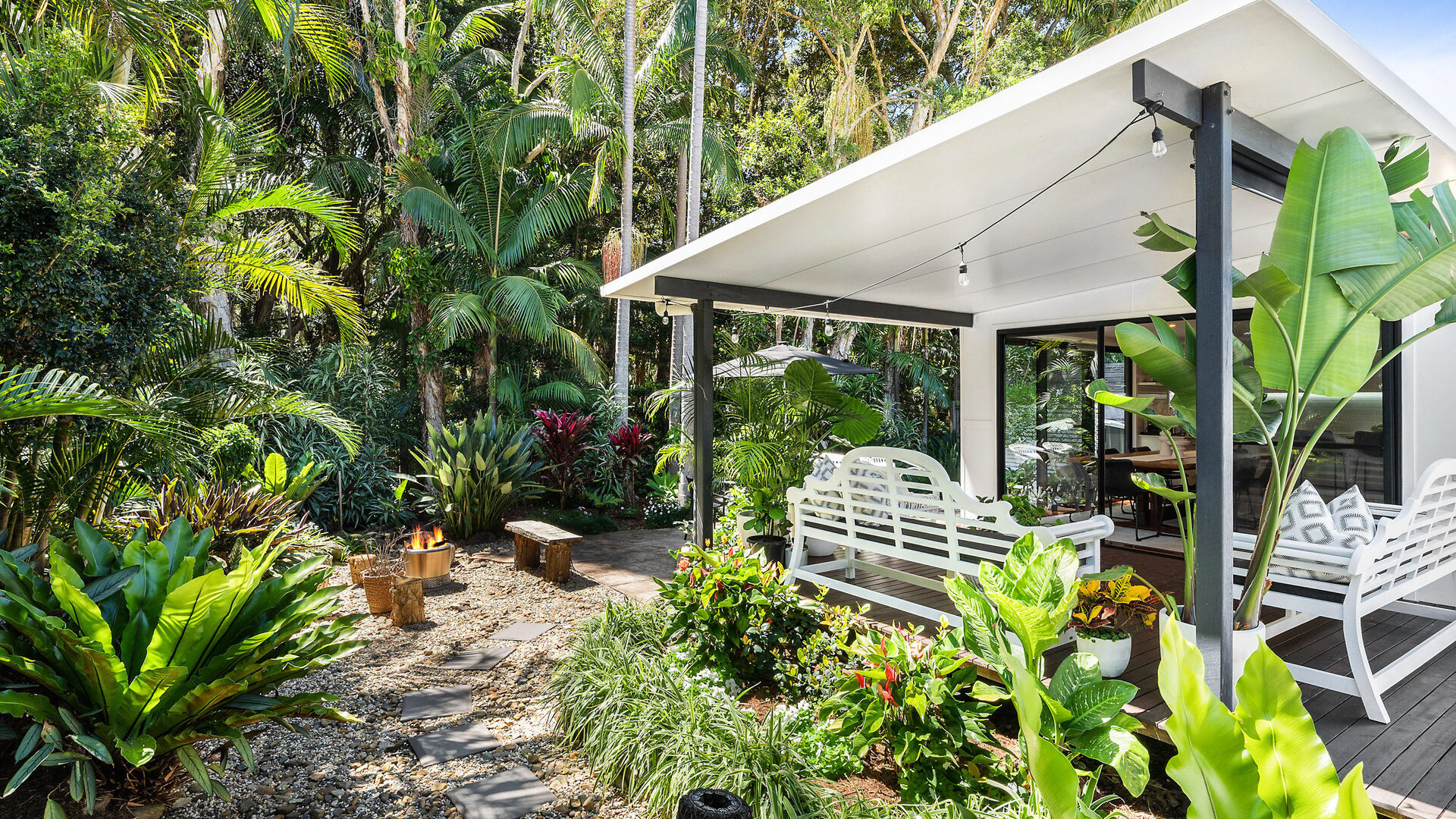 Sold - 26 Bottlebrush Crescent - New Property in Suffolk Park - Real Estate by McGrath 