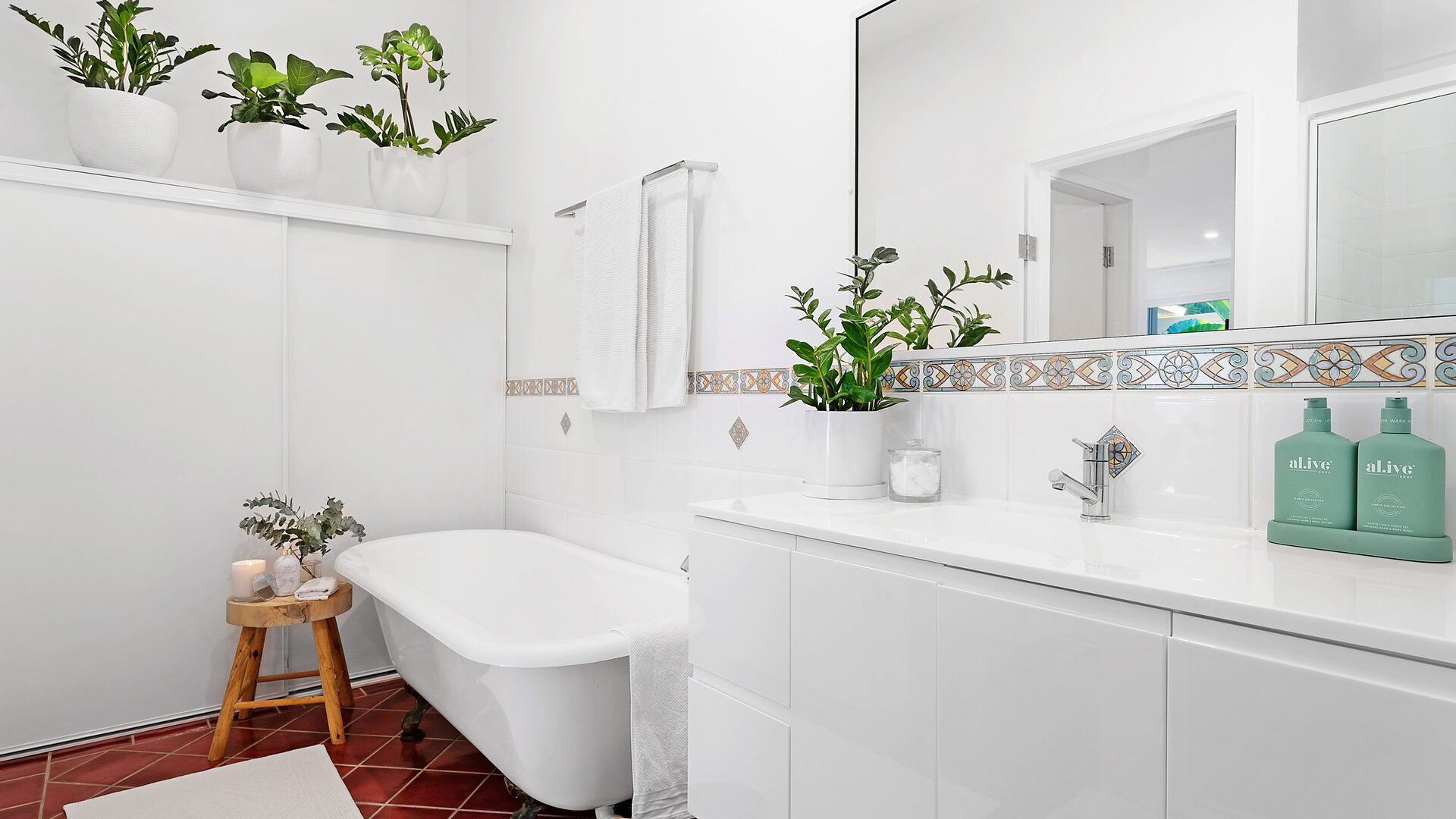 Sold - 26 Bottlebrush Crescent - New Property in Suffolk Park - Real Estate by McGrath 