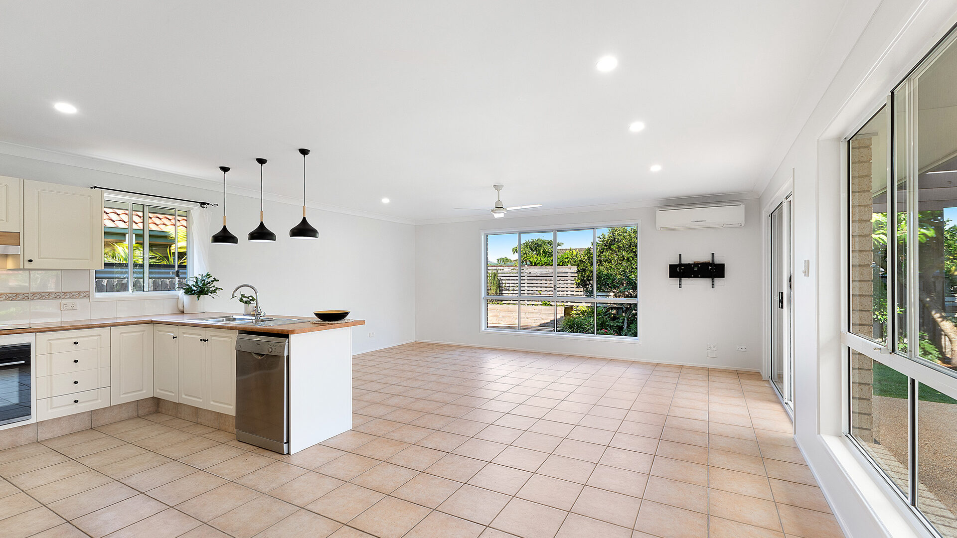 Sold - 51 Horizon Drive - New Property in West Ballina - Real Estate by Adam & Maxine Gaiter
