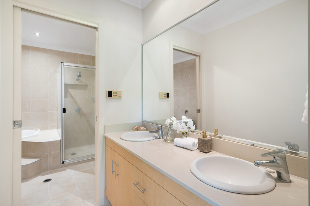 Sold - 27 Woodfield Crescent - New Property in East Ballina - Real Estate by Glenn Mills Sarah Sommerfeld