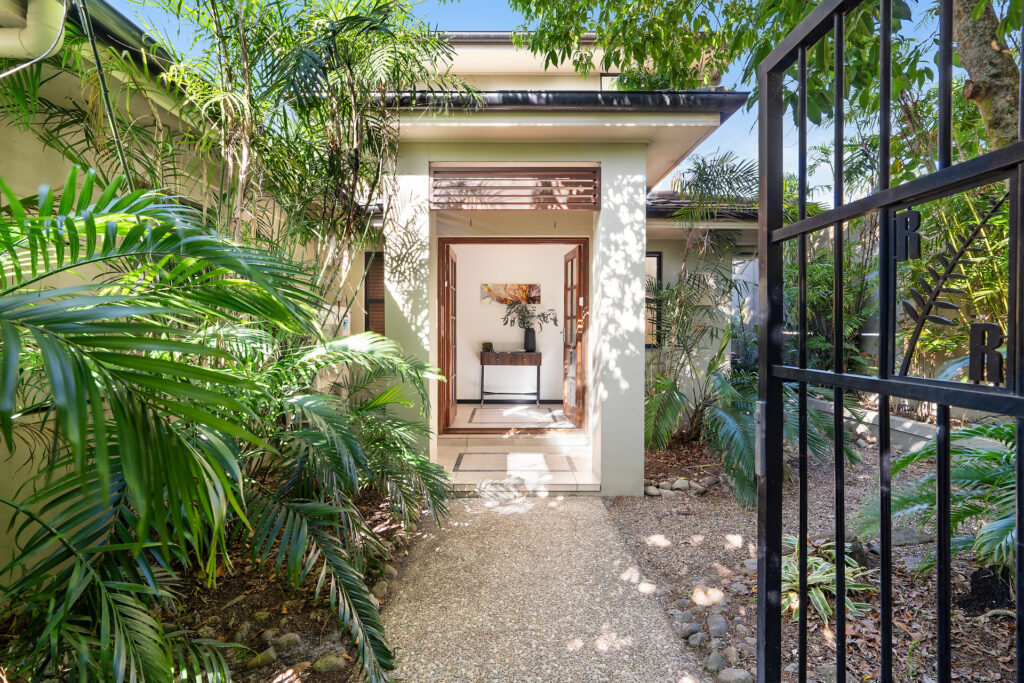 Sold - 27 Woodfield Crescent - New Property in East Ballina - Real Estate by Glenn Mills Sarah Sommerfeld