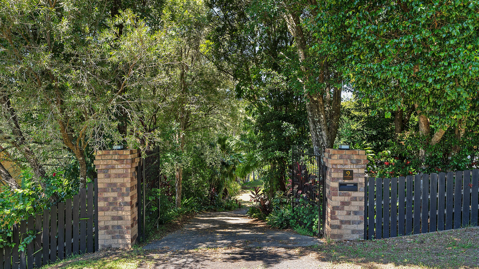 Sold - 9 Whispering Valley Drive - New Property in Richmond Hill - Real Estate by Bill Johnston