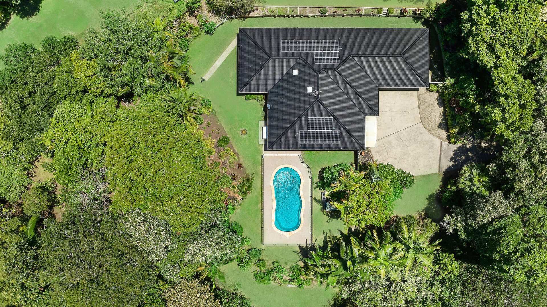 Sold - 9 Whispering Valley Drive - New Property in Richmond Hill - Real Estate by Bill Johnston