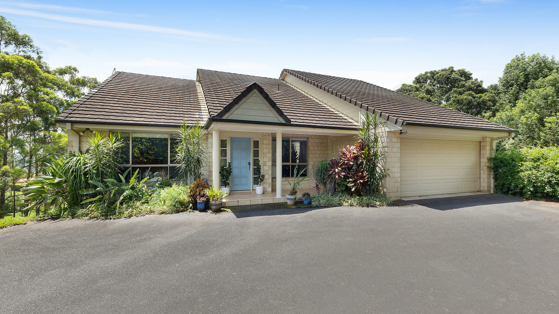 Sold - 2 Lascott Drive - New Property in McLeans Ridges - Real Estate by Bill Johnston