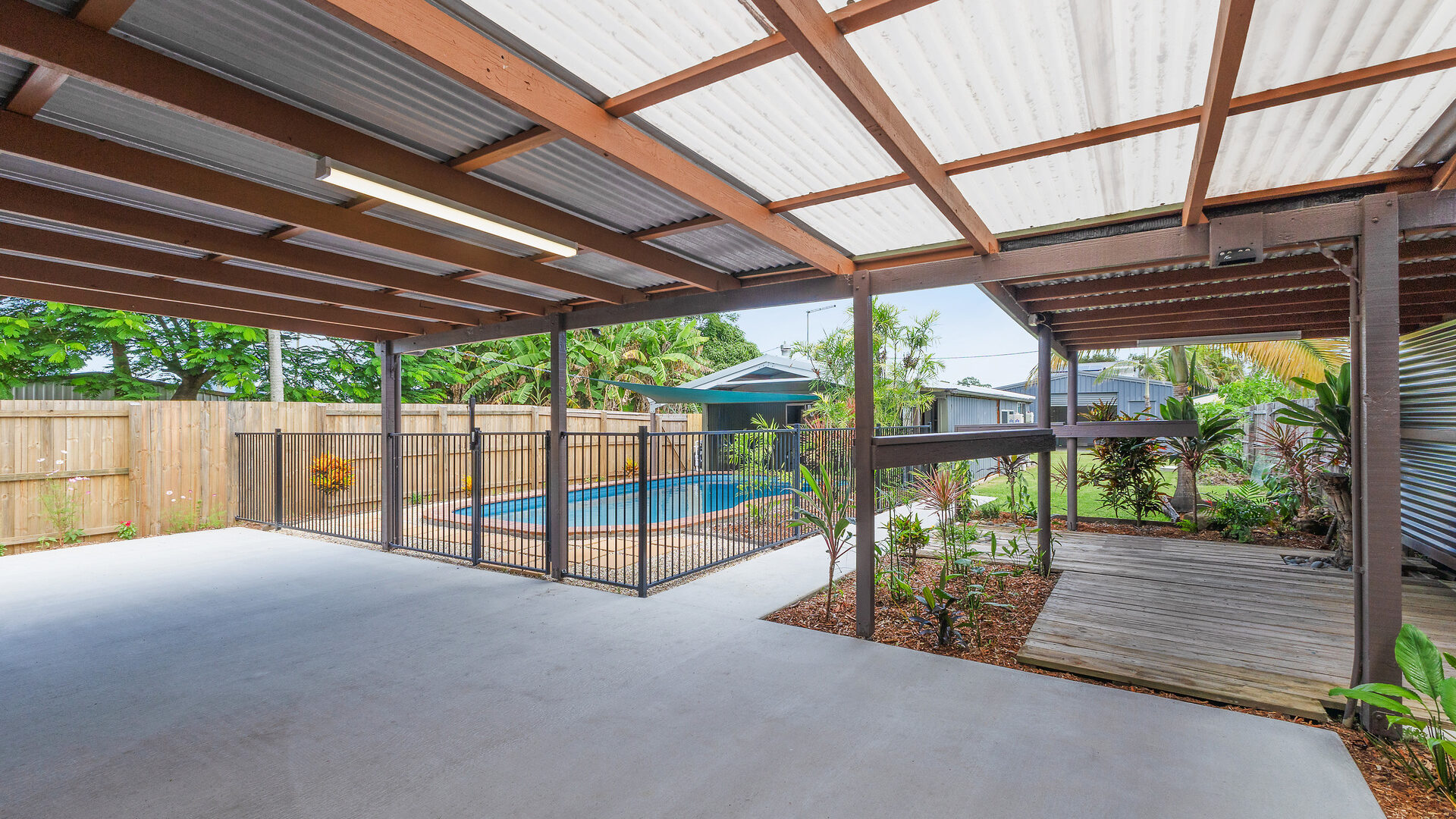 Sold - 40 Little Pitt Street - New Property in Broadwater - Real Estate by Adam & Maxine Gaiter
