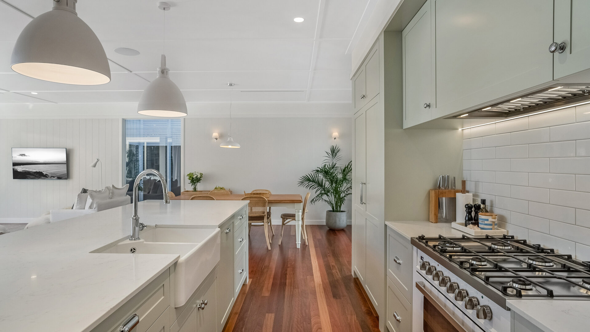 Sold - 28 Carlyle Street - New Property in Byron Bay - Real Estate by Nick Dunn