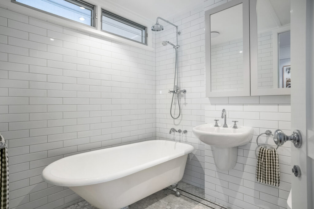 Sold - 28 Carlyle Street - New Property in Byron Bay - Real Estate by Nick Dunn
