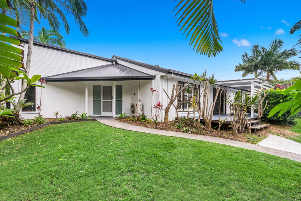 Sold - 31 Bottlebrush Crescent - New Property in Suffolk Park - Real Estate by Ian Daniels