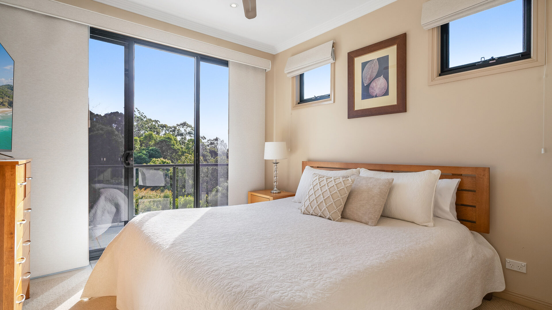 Sold - 3 Hoop Pine Lane - New Property in Suffolk Park - Real Estate by Nick Dunn