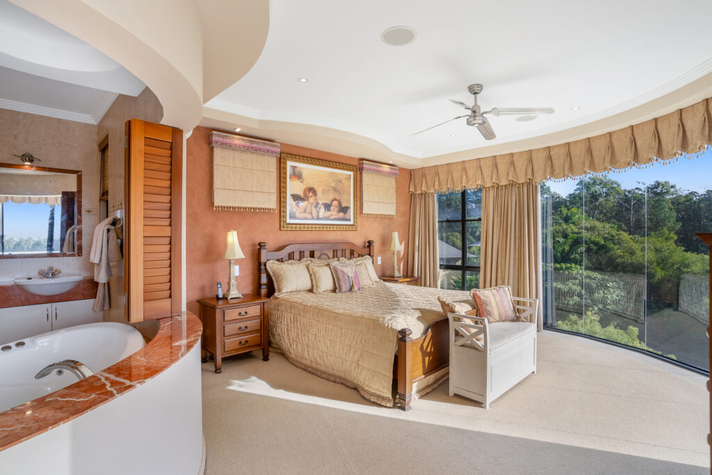 Sold - 3 Hoop Pine Lane - New Property in Suffolk Park - Real Estate by Nick Dunn