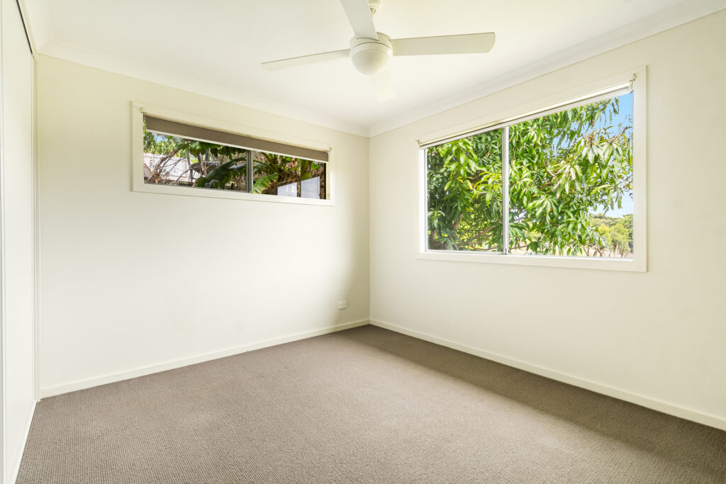 lennox head