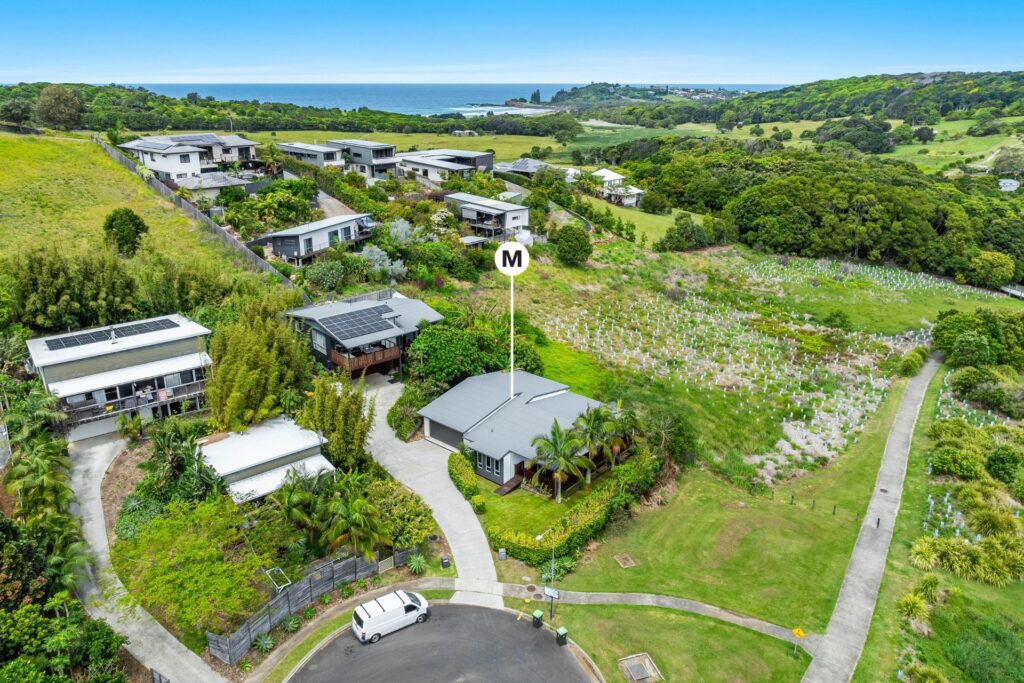 2/27 Matilda Street, Lennox Head NSW 2478 - photo 2