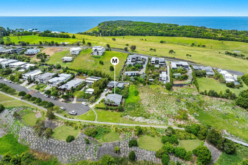 lennox head