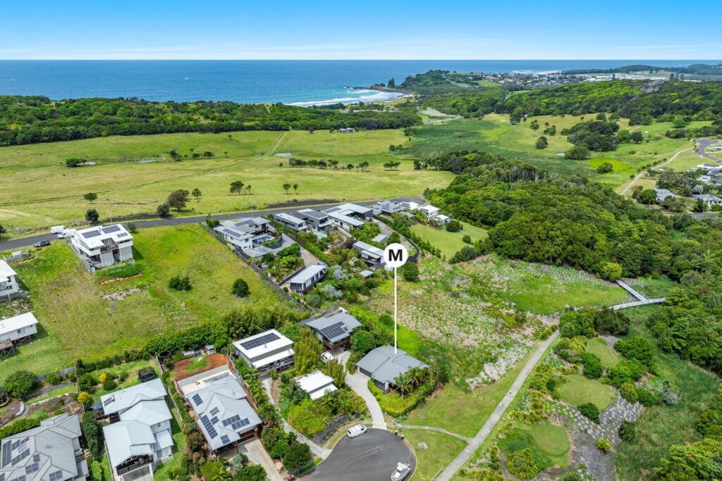 lennox head