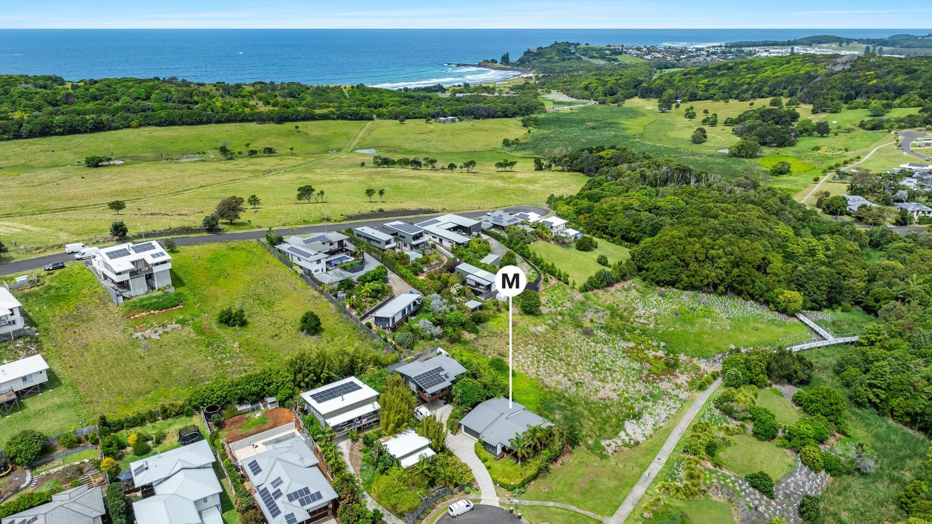 lennox head