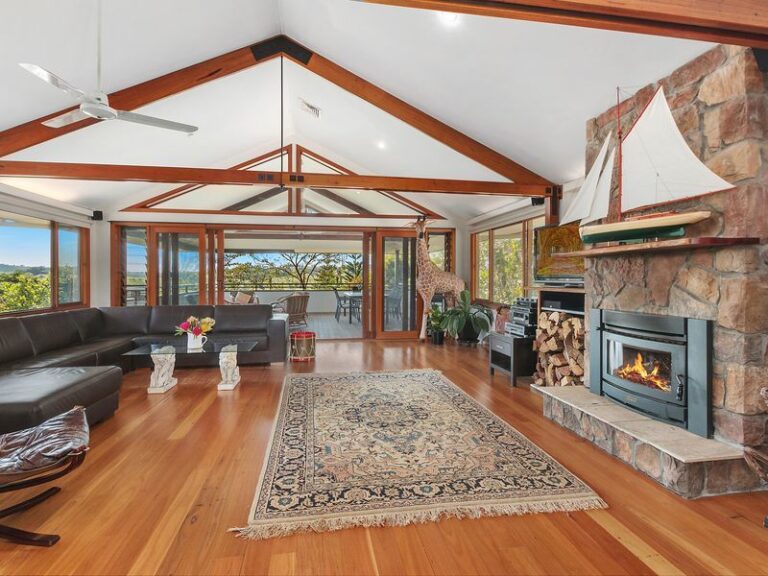 Sold - 27 Phoenix Drive - New Property in TINTENBAR - Real Estate by Glenn Mills Sarah Sommerfeld