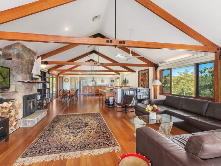 Sold - 27 Phoenix Drive - New Property in TINTENBAR - Real Estate by Glenn Mills Sarah Sommerfeld