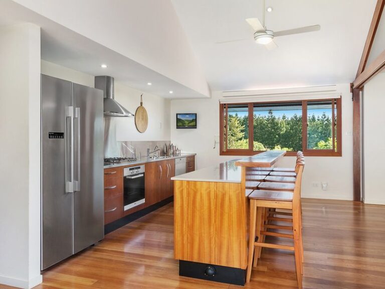Sold - 27 Phoenix Drive - New Property in TINTENBAR - Real Estate by Glenn Mills Sarah Sommerfeld