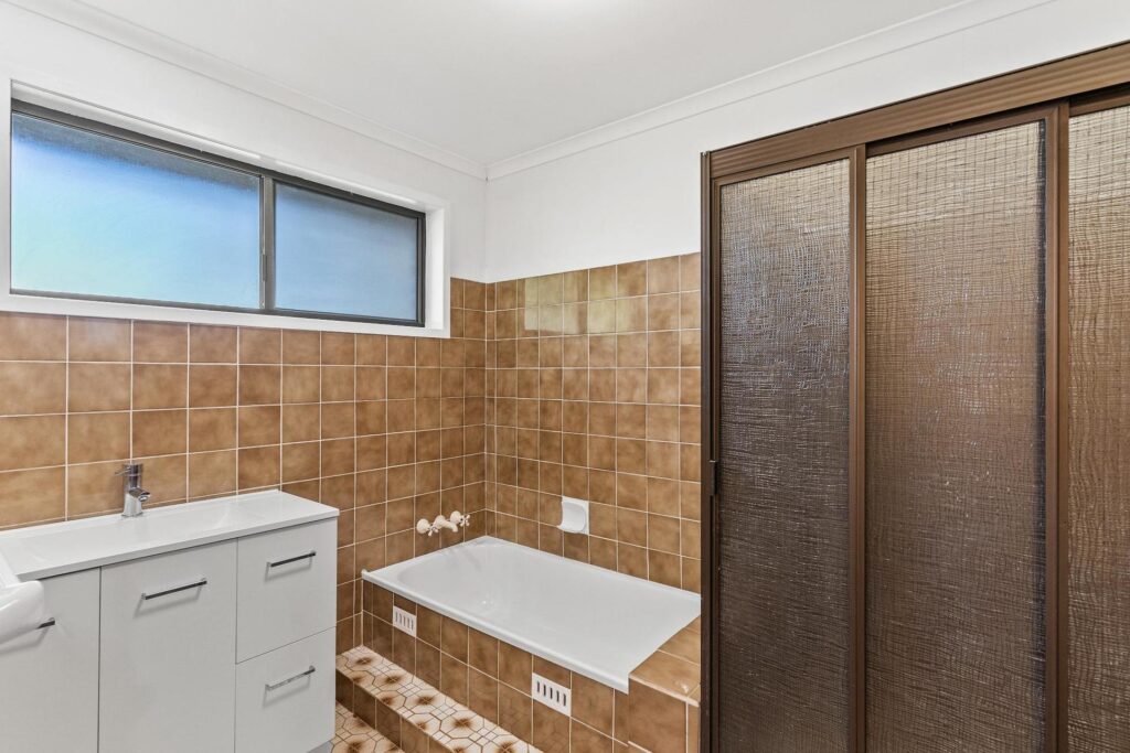 Sold - 609 Fernleigh Road - New Property in Fernleigh - Real Estate by Adriano Talone