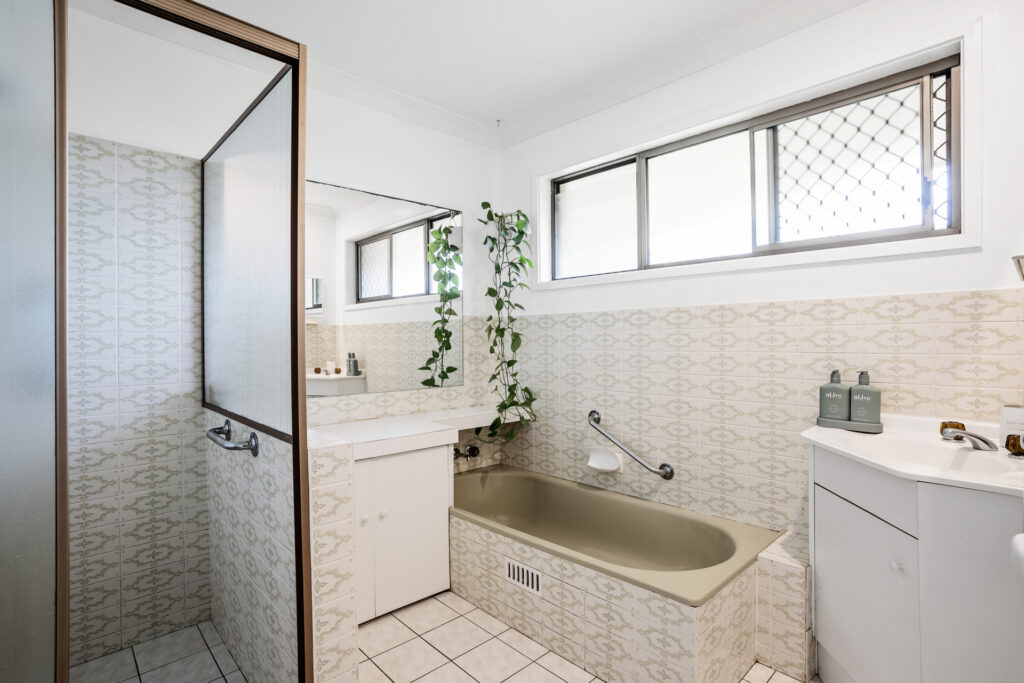 Sold - 359 Fernleigh Road - New Property in Fernleigh - Real Estate by Adriano Talone