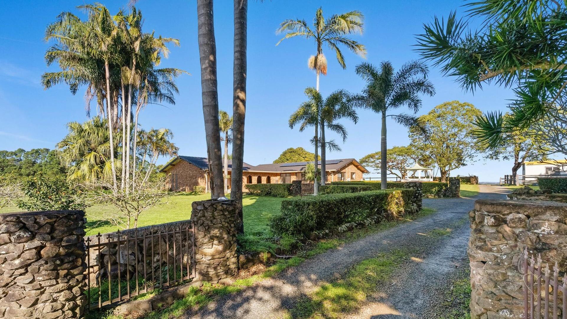 Sold - 609 Fernleigh Road - New Property in Fernleigh - Real Estate by Adriano Talone