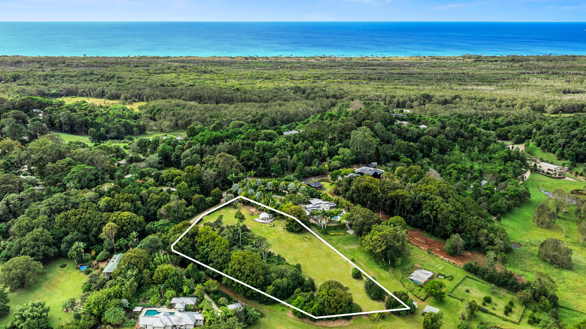 Sold - 128 Grays Lane - New Property in Tyagarah - Real Estate by Ollie Charkos
